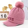 Gorro de Punto Estilo Coreano Otoño Invierno Etiqueta en Inglés Gorro de Lana Versátil para Mujer Circunferencia de Cabeza Grande Protección para los Oídos Gorro para Clima Frío Gorro de Tejer Hace que la Cara Parezca Más Pequeña