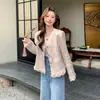 Moda Casual Simple Duradera Cómoda y Relajada Otoño 2026 Nuevo Estilo Chino Abrigo Corto con Volantes