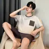 Pijama Masculino Novo, Shorts de Manga Curta para o Verão, Algodão Simples Casual Estilo Fino, Gola Redonda, Pode Ser Usado Fora, Conjunto para Usar em Casa