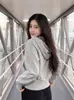 Chamarra sudadera corta para mujer, otoño, petite, hombro normal, chic coreano, ropa única de principios de otoño para mujer, nuevo estilo 2026