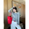 Cárdigan de Punto Amarillo para Mujer 2026 Nuevo Principios de Primavera Tejido de Cable Impresionante Súper Bonita Chaqueta Pequeña Estilo Coreano Top de Punto