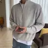 Suéter cardigan de outono com zíper parcial para homens, estilo coreano, moderno e estiloso, blusa de tricô versátil com gola alta, jaqueta de gola alta