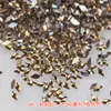 Mini Strass para Unhas Cor Champagne, Mini Strass para Unhas Brilhantes de Formato Irregular Chanfrado com Fundo Plano, Decorações de Unhas Gota d'Água