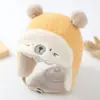 Gorro de invierno para bebé, súper lindo, con forro polar, protección para las orejas, para niños y niñas, grueso, cálido, gorro tipo Lei Feng para niños