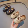 Zapatos para Niña Primavera y Otoño Estilo Coreano Lazo Zapatos de Cuero para Niños Zapatos de Princesa para Bebé Suela Suave Zapatos de Una Sola Pieza Niños Medianos y Pequeños Zapatos Tipo Mocasín