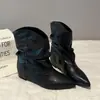 Botas de Tacón Apilado con Punta Fina y Volantes de Diseño de Nicho 2026 Nuevo Estilo Otoño Botas Cortas de Tobillo para Mujer Botas Cortas de Vaquero Occidental para Mujer