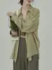 Camisa Chaqueta Versátil para Mujer con Protección Solar Ligera y Fresca, Efecto Adelgazante, Tejido de Lyocell, Juego de Luces y Sombras