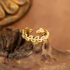 Anillo de acero inoxidable transfronterizo europeo y americano, no se decolora, de alta gama, diseño de nicho, anillo de acero de titanio simple y versátil