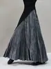 Saia Midi Plissada de Chenille com Barra Larga Outono/Inverno 2026 Feminina Cintura Alta Fluida Linha A Comprimento Médio Cobre os Quadris Afunilada Saia Guarda-Chuva