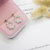 Brincos para Melhores Amigas S925 Novo Estilo Brincos de Argola Modernos Requintados Presente Pequenos e Delicados High-End Prata Concha Elegantes Brincos de Pérola