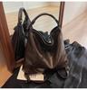Design de Nicho Moda Europeia e Americana Bolsa com Costura de Carro Vintage Bolsa Feminina 2024 Inverno Nova Bolsa de Ombro/Axila de Alta Textura