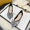 Zapatos planos de grulla de almohada blanca para mujer, nuevo estilo de primavera, suaves y elegantes, estilo hada, punta fina, con pedrería, para dama de honor, zapatos de boda, exquisitos zapatos de banquete