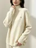 Suéter de dos piezas Andy de terciopelo con cuello alto medio para mujer, nuevo top interior elegante de otoño e invierno con logo de corazón, camisa base de punto