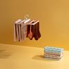 Estante de secado de calcetines multifuncional de diseño propio plegable a prueba de viento para balcón anti-enrollado carpeta para calcetines y ropa interior