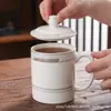 Xícara de Cerâmica Jingdezhen, Xícara de Escritório de Luxo Leve Pintada a Ouro com Tampa, Xícara de Chá de Aparência Sofisticada, Xícara para Reuniões de Negócios de Hotel