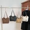 Bolso Retro de Gran Capacidad con Bloques de Color para Mujer 2026 Verano Nueva Moda Bolso de Hombro Único Bolso Tote Simple para el Trabajo