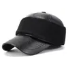 Gorra de Béisbol con Protección Facial y de Orejas para Hombres de Mediana Edad y Mayores Otoño e Invierno Sellado Completo de PU Resistente al Frío y Cálida para Exteriores Gorra de Pato Transfronteriza