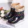 Botas de Chuva, Sapatos Aquáticos de Cano Curto, Botas de Chuva, Baixo Corte, Modernos e Versáteis, Coberturas de Veludo Plus, Tecido Floral de Cristal Impermeável, Sapatos de Borracha para Trabalho na Cozinha