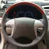 Adecuado para Highlander y Modelos Antiguos de Camry, Funda para Volante Cosida a Mano, Accesorios para Coche, Funda de Piel Genuina Modificada para Manillar
