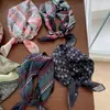 Pañuelo Cuadrado Rojo Atmosférico para Mujer 2025 Primavera, Verano y Otoño Nuevo Estilo Lujo Accesible Algodón y Lino de Alta Calidad Pañuelo Transpirable