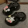 Zapatos de Agujeros con Dibujos de Estrellas Lindos para Mujer Verano 2025 Nuevo Calzado de Exterior Sandalias Tipo Zueco de Suela Gruesa de Doble Uso Modernas