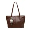 Bolso tote retro, casual y espacioso para mujer, nuevo estilo 2026, con un aspecto sofisticado y elegante, adecuado para el trabajo y los desplazamientos, un bolso de hombro grande