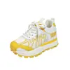 2026 Moda Casual de Verano Versátil Estilo Coreano Zapatos Blancos de Suela Gruesa Zapatos para Mujer que Aumentan la Altura Malla Transpirable Zapatos Dad Zapatos para Mujer