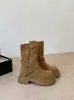 Botas de Invierno Otoño 2026 para Mujer con Suela Gruesa, Botines de Gamuza Estilo Británico, Botas de Motocicleta Versátiles que Aumentan la Altura, Modernas