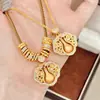 Collar con Colgante de Jarrón Dorado Cepillado, Popular en Xiaohongshu, Nuevo Estilo Chino Collar Hueco con Patrón de Nube y Pedrería, Exquisita Cadena para Clavícula para Mujer