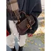 Bolso Vintage de Cuero Encerado al Aceite Hecho a Medida de Alta Gama para Mujer, Bolso Cruzado Versátil Nuevo Otoño/Invierno, Bolso de Mano Pequeño Cuadrado