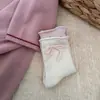 Meias de Cano Médio com Bolinhas Fofas Estilo Japonês Combinação de Veludo Nuvem Quente Rosa para Mulheres Versátil Estilo Doce Coreano Ins Meias Quentes