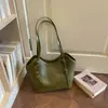 Bolsa de luxo leve com textura tecida para mulheres, nova popular de verão 2026, bolsa de ombro para o dia a dia, bolsa tote de grande capacidade