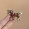 Broche Caballo del Zodiaco 2026, Personalizado y Exquisito, Pin de Moda de Diseño de Alta Gama para Trajes y Abrigos, Idea de Regalo