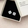 Brincos de Tarraxa Flor Trevo de Quatro Folhas Cheios de Diamantes para Mulheres, Amigáveis ao Ouvido, Novo Modelo 2026, Brincos Únicos de Nicho de Alta Qualidade