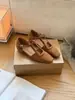 Sandalias romanas exquisitas de estilo retro francés Chuyuji para mujer, nuevo modelo de verano 2026, adecuadas para faldas, sandalias de noche cerradas con diseño hueco