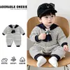 Mameluco de Bebé con Cuello de Marinero 2026 Nueva Ropa Infantil Traje Súper Lindo para Gatear Lindos Niños y Niñas Ropa de Salida de Otoño para Bebé