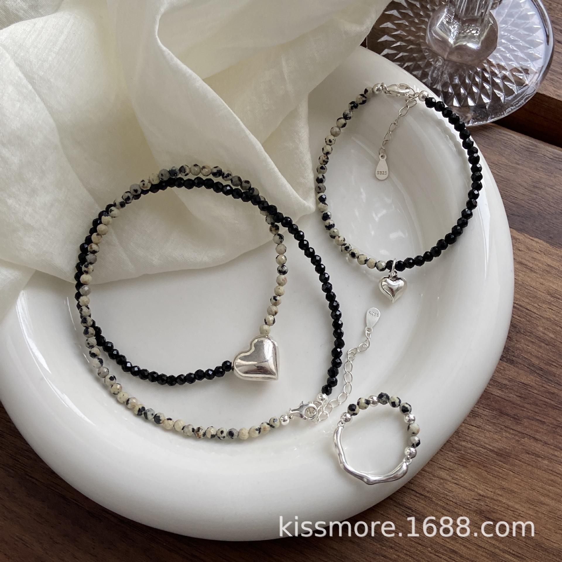 斑点石合成黑尖晶爱心纯银项链20.jpg