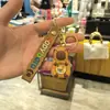 Llavero de cristal nuevo transfronterizo capibala colgante rey capibara colgante de animal para bolso regalo exquisito venta al por mayor