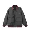Jaqueta Rumeng Spring Nova Estilo Americano com Bolsos Grandes para Homens e Mulheres, Caimento Solto, Gola Lapela Color Block, Casaco Cleanfit de Casal, Tendência