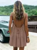 Vestido Mini Plissado Liso de Seda de Gelo Costas Nuas Alcinha Cruzada, Vestido de Praia para Férias para Mulheres, E-commerce Transfronteiriço Europeu e Americano 2026 Amazon