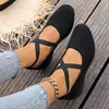 Zapatos de suela blanda con tacones de cuña versátiles y cómodos, adecuados para ir al trabajo en primavera y verano, negros 2025 de corte bajo para mujer con tira cruzada de gamuza gris