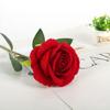 Variedad de rosas artificiales accesorios para sesión de fotos de boda venta al por mayor regalo de San Valentín decoración para el hogar centro comercial ramo de rosas