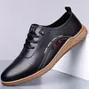 Transfronterizos nuevos cómodos versátiles 2026 Primavera/Otoño nuevos zapatos casuales de cuero para hombre verano transpirables sin cordones