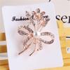 Broche de alta gama de joyería coreana, accesorios para trajes de hombre y mujer, alfiler de diamantes de imitación, alfiler de cuello, microinsignia, hebilla decorativa