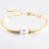 Novo Produto Amazon Europeu e Americano Pulseira Minimalista Longa Lisa de Aço Inoxidável com Pérolas de Concha de Água Salgada Incrustadas Atacado para Mulheres