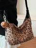 Elegante Bolso Cruzado Xiaomi Home de Estilo Casual y Relajado para Mujer Otoño 2026 Nuevo Retro Gran Capacidad de un Solo Hombro