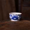 Taza de té de porcelana azul y blanca creativa de alto nivel, juego de té de kung fu, taza de té personal de cerámica, taza individual, taza invertida, se puede configurar el logotipo