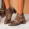 Botines Cortos de Punta Animal Print Tacón Medio para Mujer 2025 Invierno Nuevos Tallas Grandes Moda Europea y Americana Botas de Gamuza Venta al por Mayor