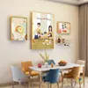 Pintura Decorativa Cálida Nórdica para Comedor Familiar Juego de Arte de Pared de Porcelana de Cristal Decoración de Pared de Aleación de Aluminio Estante de Hierro Colgante