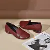 Zapatos de mujer sin cordones con corte bajo, opción de doble uso, nuevo modelo otoño 2026, punta redonda, suela blanda, tacón grueso, mocasines planos cómodos para mujer